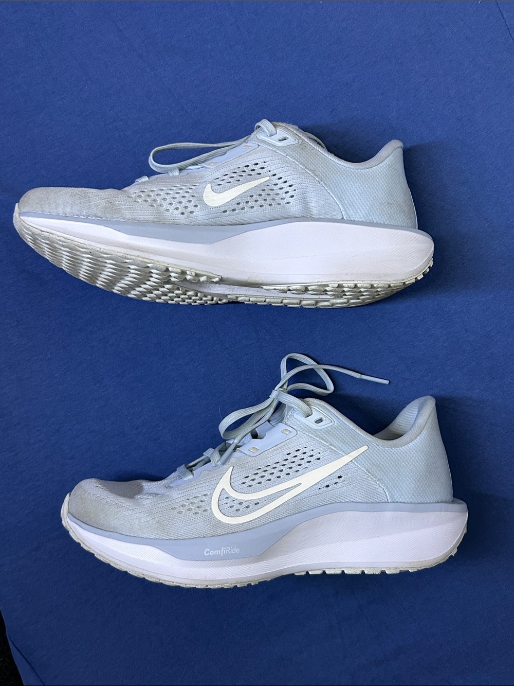 Nike Women’s Light Blue/White Running Shoes